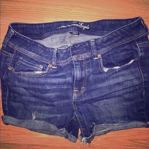 Size 12 AE midi shorts